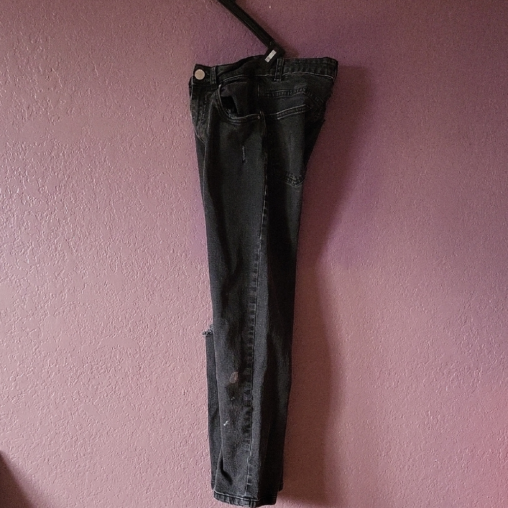Cotton: On Women's Distressed Denim